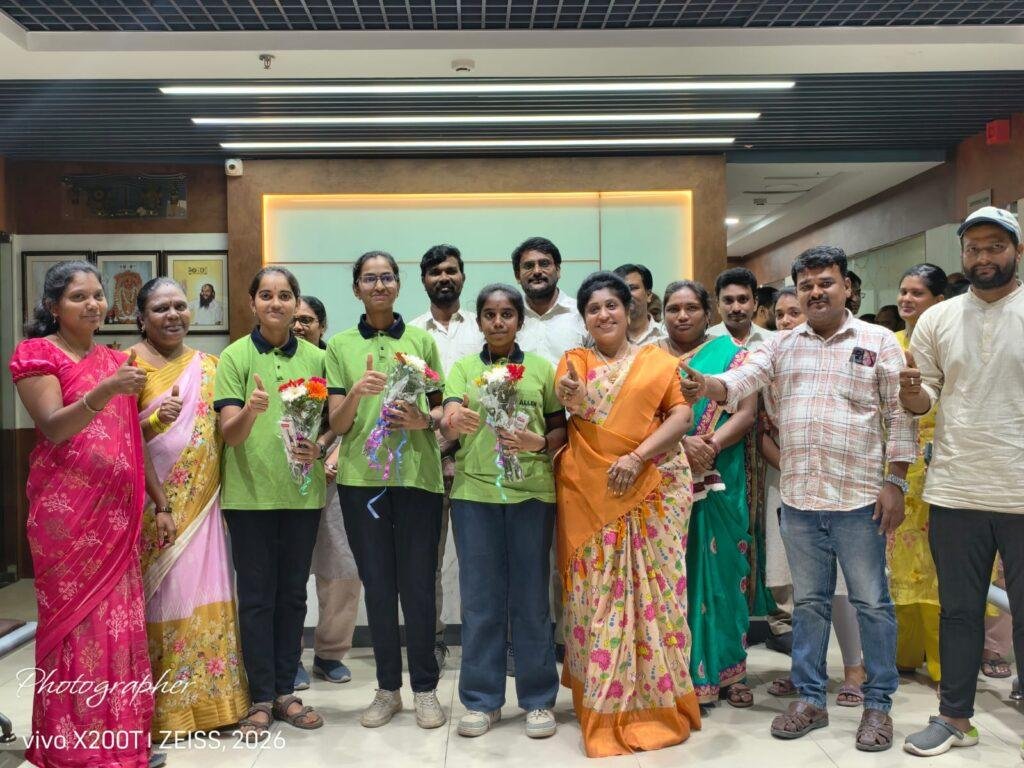పది ఫలితాలలో రాజు విద్యాసంస్థల విద్యార్థులదే హవా…