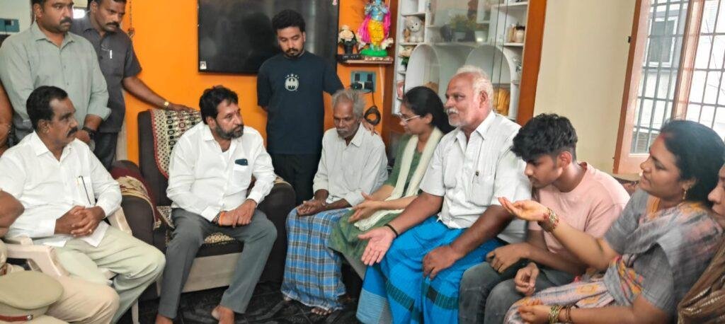 జర్నలిస్ట్ జగన్మోహన్ రెడ్డి కుటుంబాన్ని అన్ని విధాల ఆదుకుంటాం