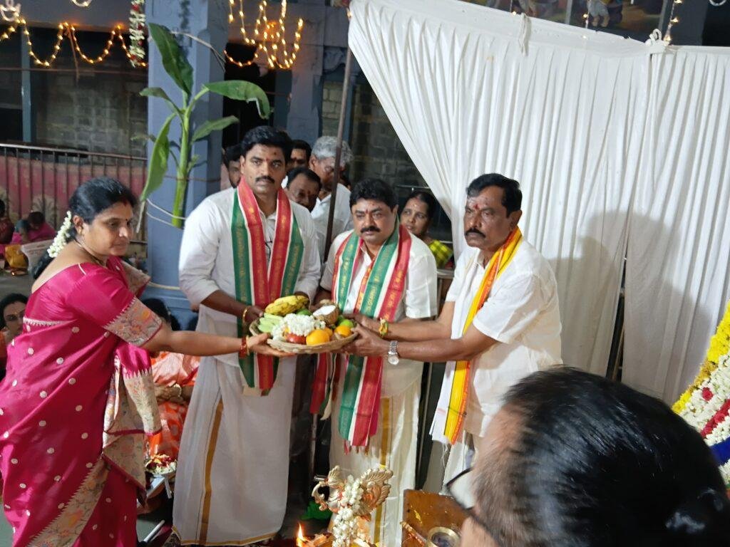 వైభవంగా చిత్రా పౌర్ణమి  సుమంగళి పూజలు