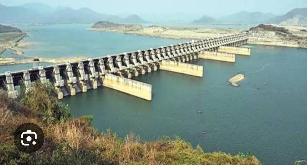 పోలవరం ప్రాజెక్టుపై కేంద్రం కీలక నిర్ణయం.