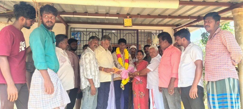 ప్రతిభకు పురస్కారం – ముదిరాజ్ సంఘం నేతల సహకారం