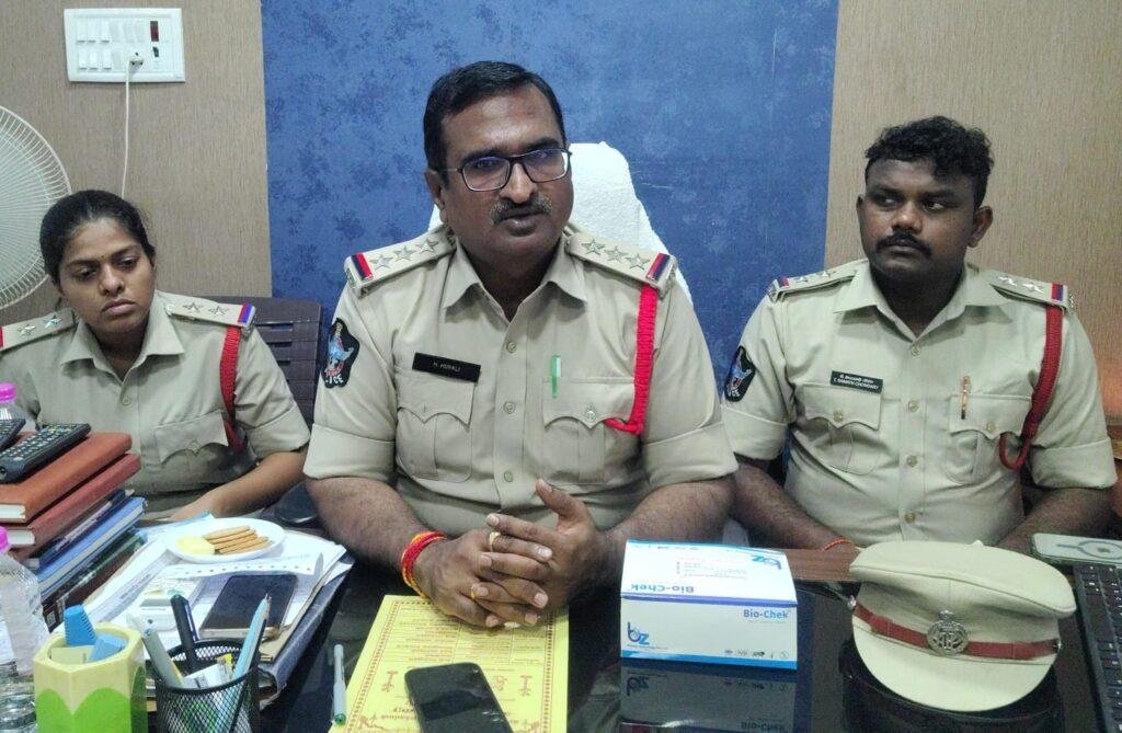 సత్యవేడు గంగమ్మ జాతరకు కట్టుదిట్టమైన భద్రతా ఏర్పాట్లు   -సిఐ మురళి నాయుడు