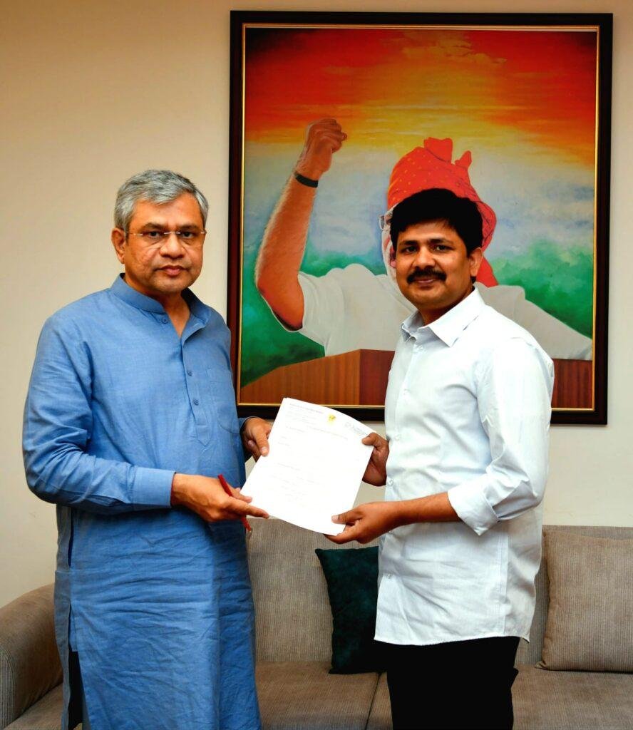 రైల్వే సమస్యలు పరిష్కరించండి – ఎంపి గురుమూర్తి