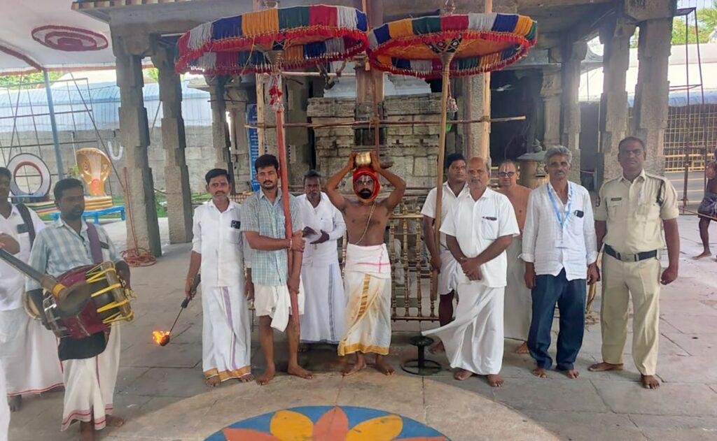 ఘనంగా కోయిల్ ఆళ్వార్ తిరుమంజ‌నం
