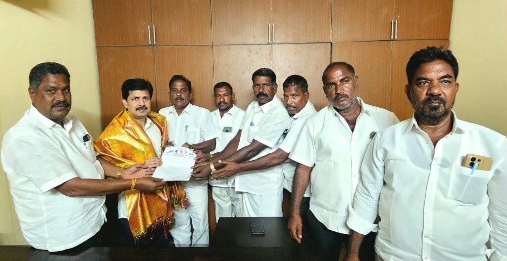 తడ సౌత్ కేబిన్ వద్ద ఆర్‌యూబీ నిర్మాణం కోసం ఎంపీ గురుమూర్తి వినతి