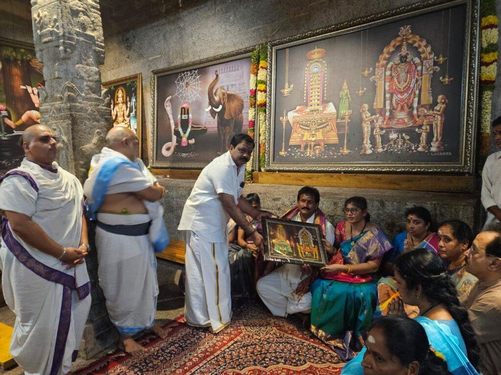 శివయ్య సేవలో.. నర్సాపూర్ ఎమ్మెల్యే