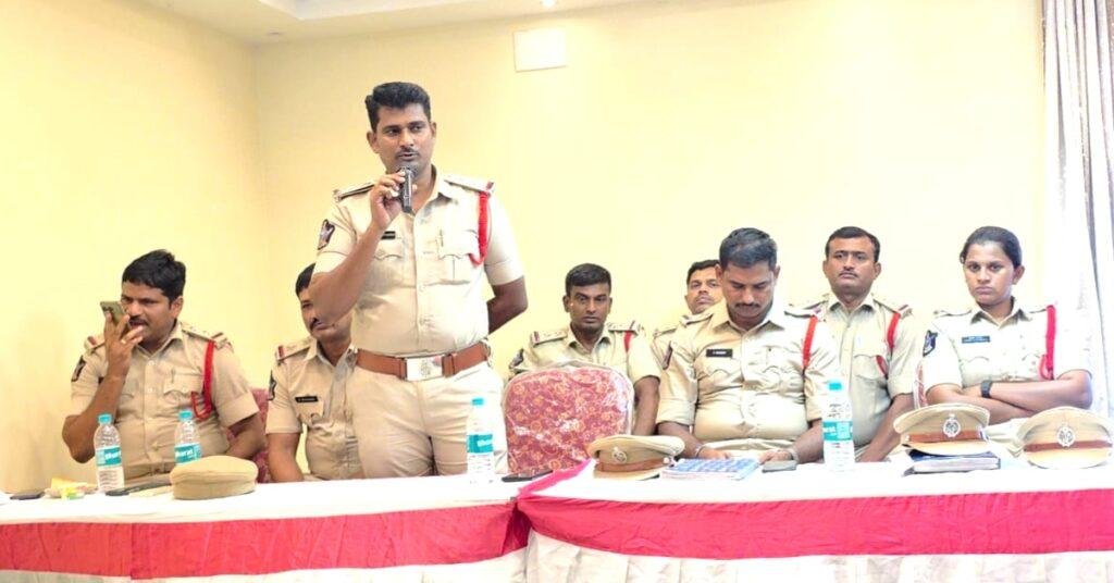 విద్యార్థుల భద్రతే ప్రథమ ప్రాధాన్యం – స్కూల్ బస్సుల ఫిట్‌నెస్, డ్రైవర్ల ప్రవర్తనపై ప్రత్యేక దృష్టి