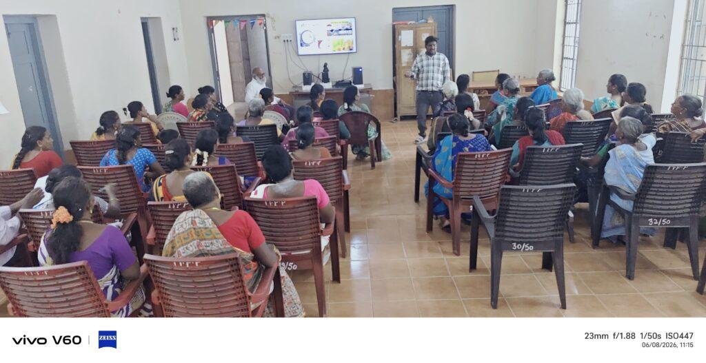 కుక్ కమ్ హెల్పర్స్‌కు ఫోర్టిఫైడ్ ఫుడ్స్‌పై శిక్షణ
