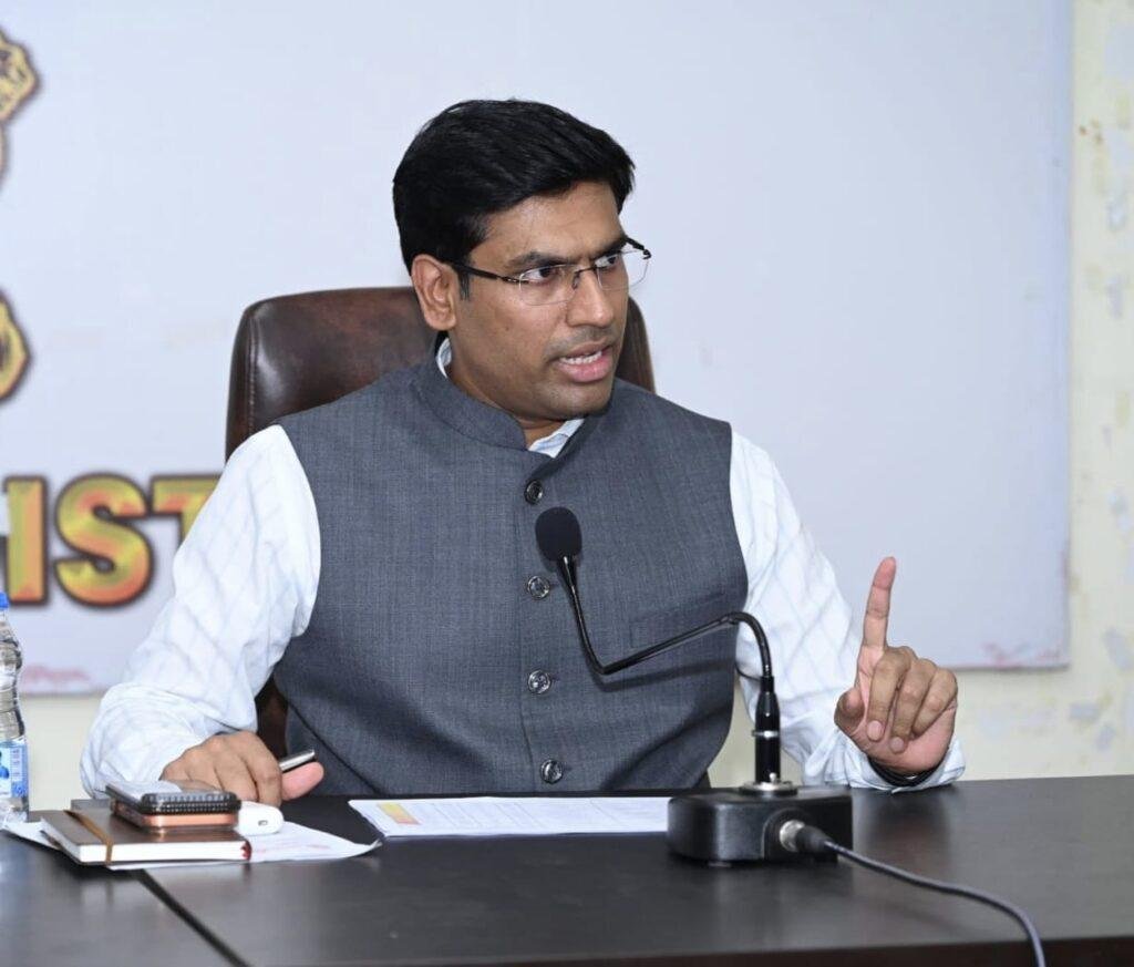 ఈ నెల 15 వ తేదీన  జిల్లా కలెక్టరేట్ లో ప్రజా సమస్యల పరిష్కార వేదిక కార్యక్రమం నిర్వహణ