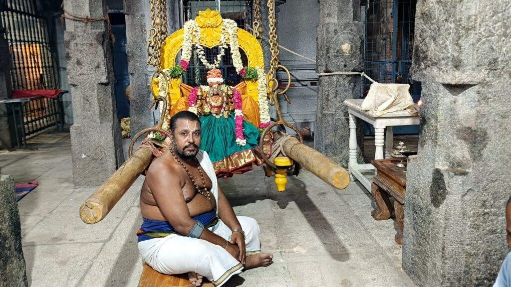 వేదవల్లి తాయారుకు ఘనంగా ఉయ్యాల సేవ