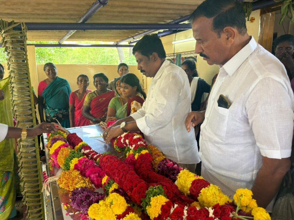 ప్రముఖ జర్నలిస్ట్ మృతికి నివాళి అర్పించిన మాజీ ఎమ్మెల్యే కిలివేటి సంజీవయ్య