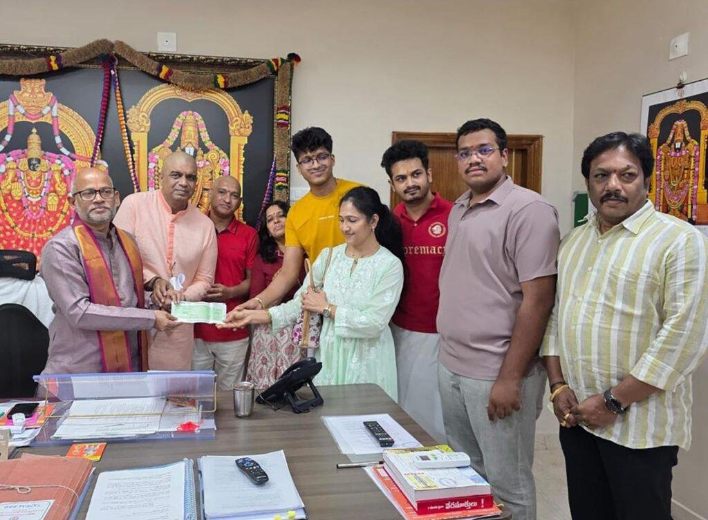 టీటీడీకి రూ.10 లక్షలు విరాళం