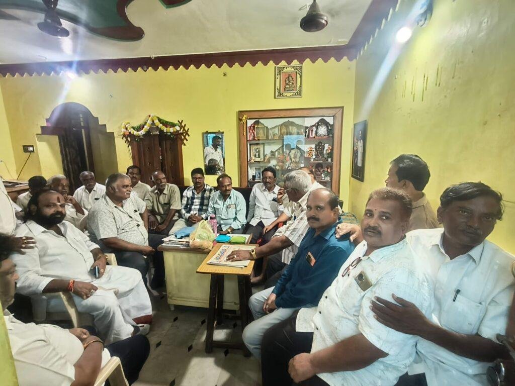 ‘బాస్’ నాయకుడు దైవప్రసాద్‌ను పరామర్శించిన సంఘం నాయకులు