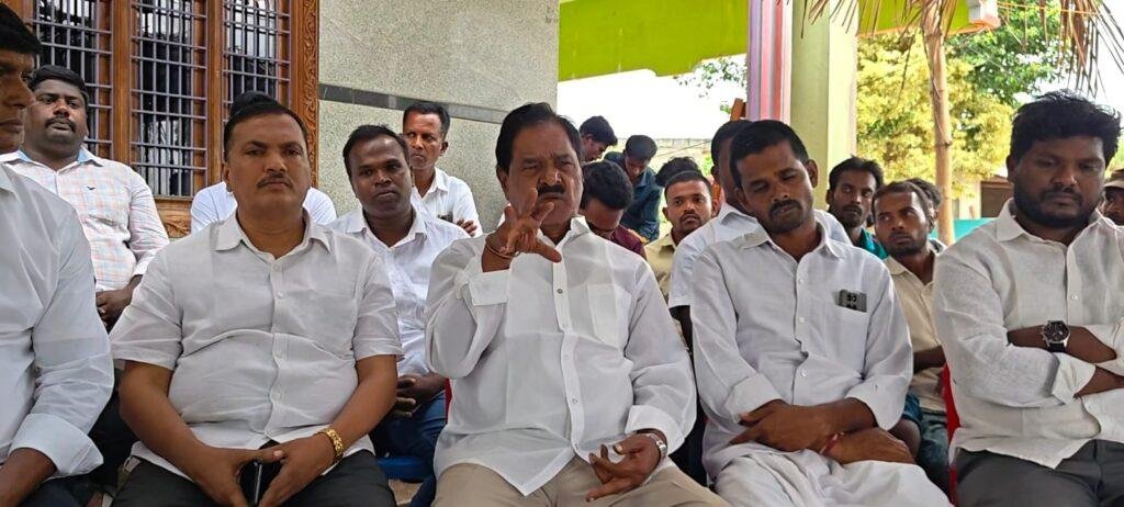 మహిళలపై దాడి చేసిన వారిని ఎన్ కౌంటర్ చేయాలి