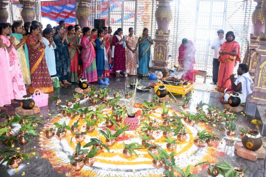 ​మైదుకూరు శ్రీ లక్ష్మీ మాధవరాయ స్వామి ఆలయంలో వైభవంగా ‘వరుణ యాగం