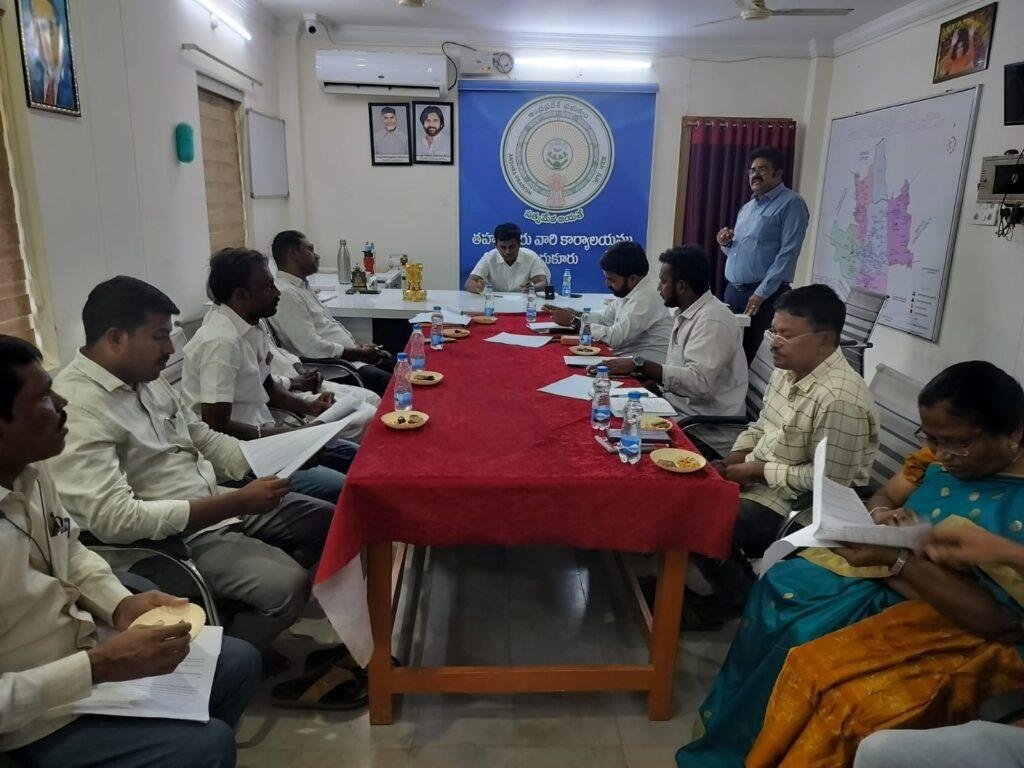 మైదుకూరు తహశీల్దార్ కార్యాలయంలో “ఎస్ఐఆర్” ప్రక్రియపై సమీక్ష