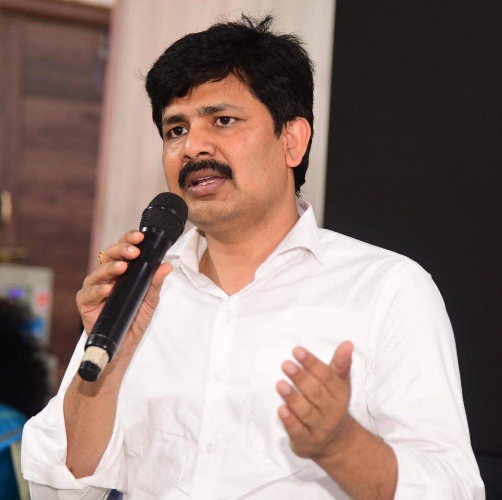 భూమన కుటుంబ ఆస్తుల విధ్వంసం కక్షసాధింపు చర్యే : ఎంపీ మద్దిల గురుమూర్తి