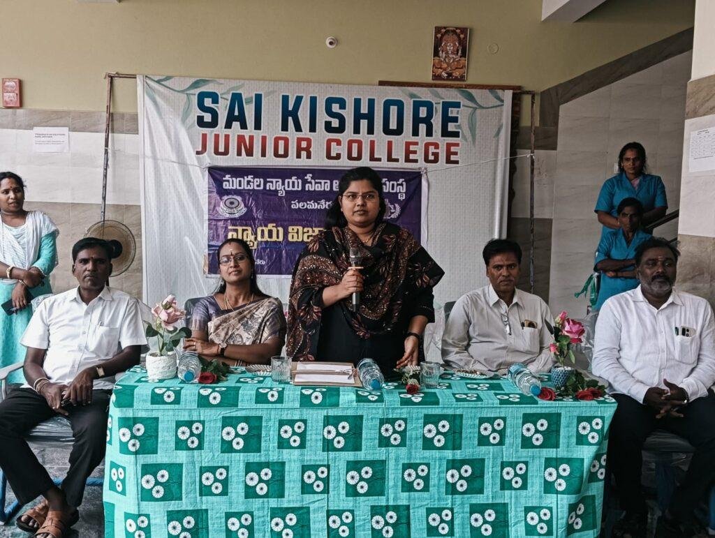 బాల్య వివాహాలను అరికట్టడానికి ప్రతి ఒక్కరూ సహకరించాలి : జూనియర్ సివిల్ న్యాయమూర్తి లిఖిత