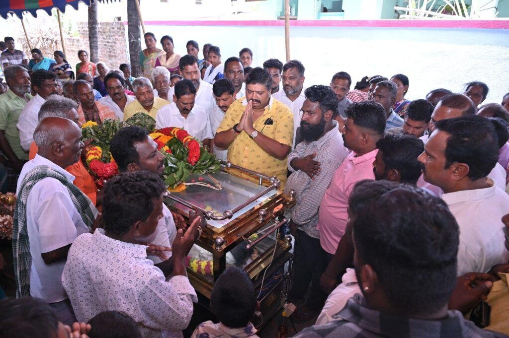 మాజీ జెడ్పిటిసి మైఖేల్కి నివాళులర్పించిన- ఎమ్మెల్యే గురజాల జగన్ మోహన్