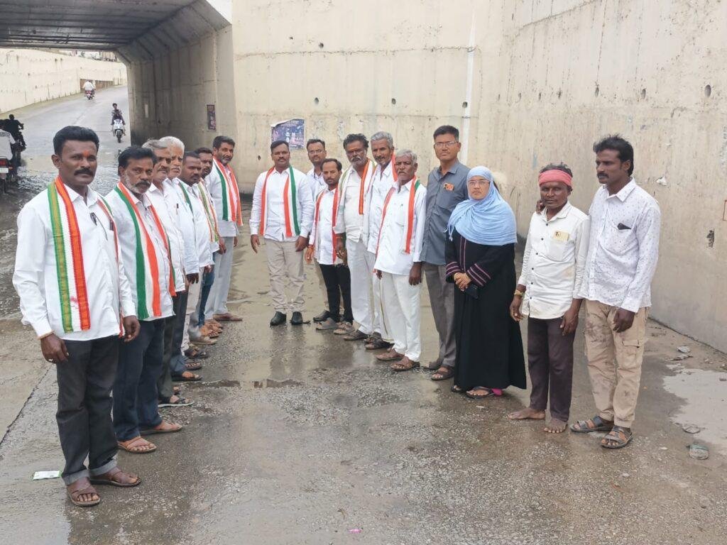 డీకే పల్లి రైల్వే వంతెన సమస్యను పరిష్కరించాలి