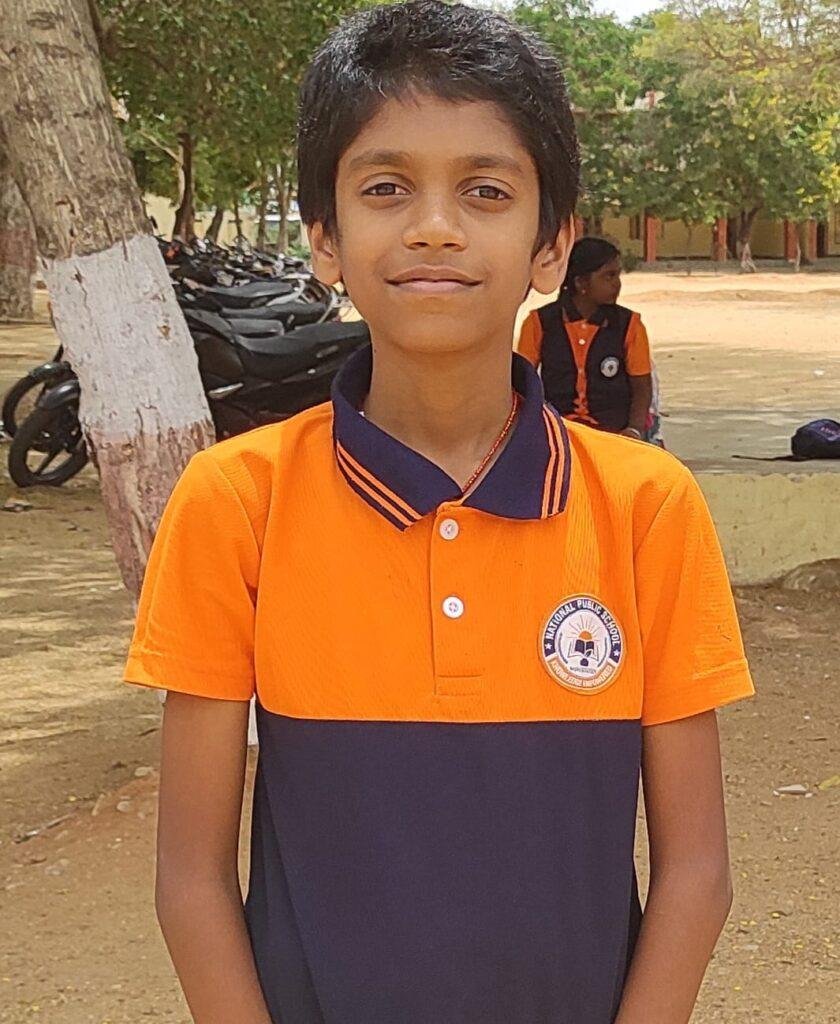 జిల్లా స్థాయి చెస్ పోటీలకు ‘నేషనల్ పబ్లిక్ స్కూల్’ విద్యార్థి ఎంపిక