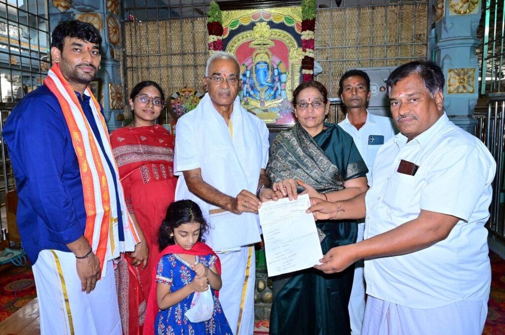 కాణిపాకంనిత్యాన్నదానానికి రెండు లక్షలవిరాళం