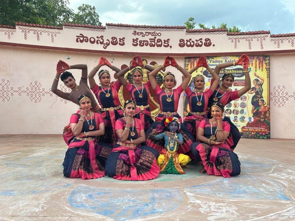 శిల్పారామంలో కనువిందు చేసిన నృత్య ప్రదర్శనలు