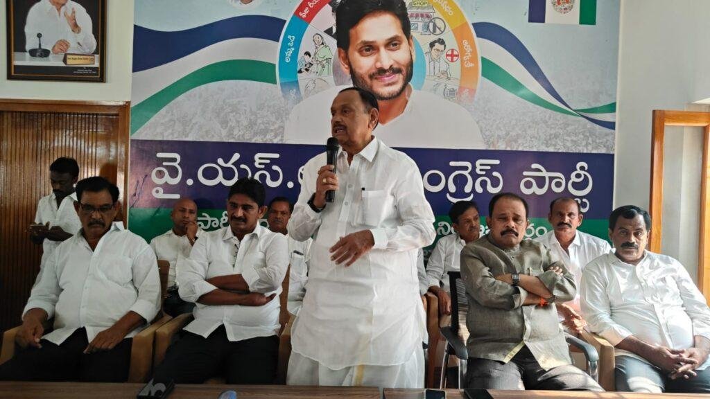 మైదుకూరులో డీఎస్సీపై వైఎస్సార్‌సీపీ టౌన్ హాల్ సమావేశం – మాజీ ఎమ్మెల్యే శెట్టిపల్లి రఘురామిరెడ్డి విమర్శలు