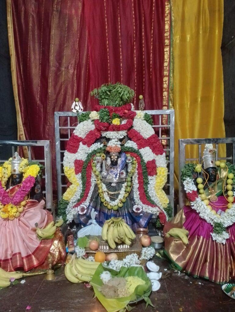 బంగారమ్మ ఆలయంలో ప్రత్యేక పూజలు