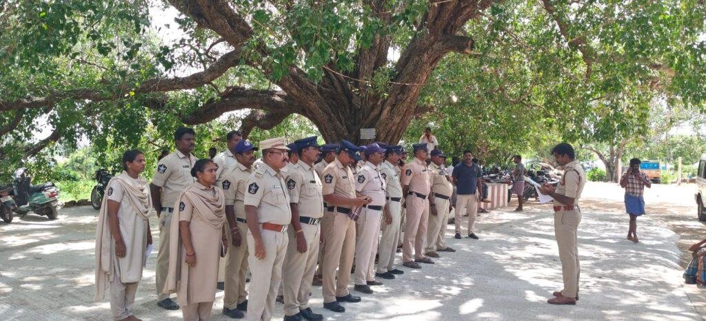 పిచ్చాటూరు రామగిరి దేవాలయంలో భారీ పోలీసు బందోబస్తు – ఎస్సై బి. రాఘవేంద్ర