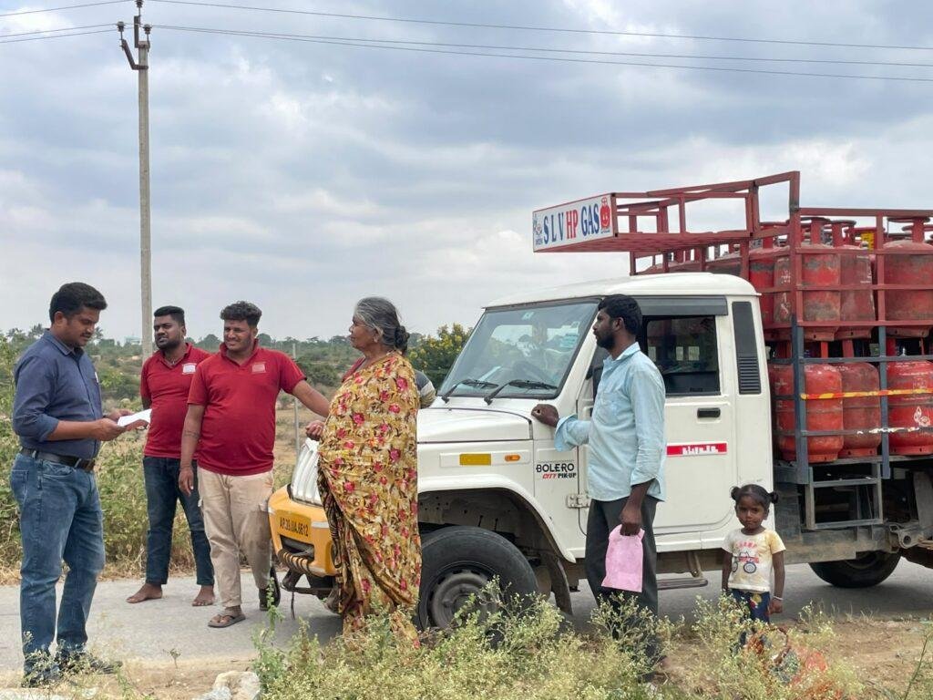 శాంతిపురం మండలంలో కంపెనీల కోసం స్థల పరిశీలన