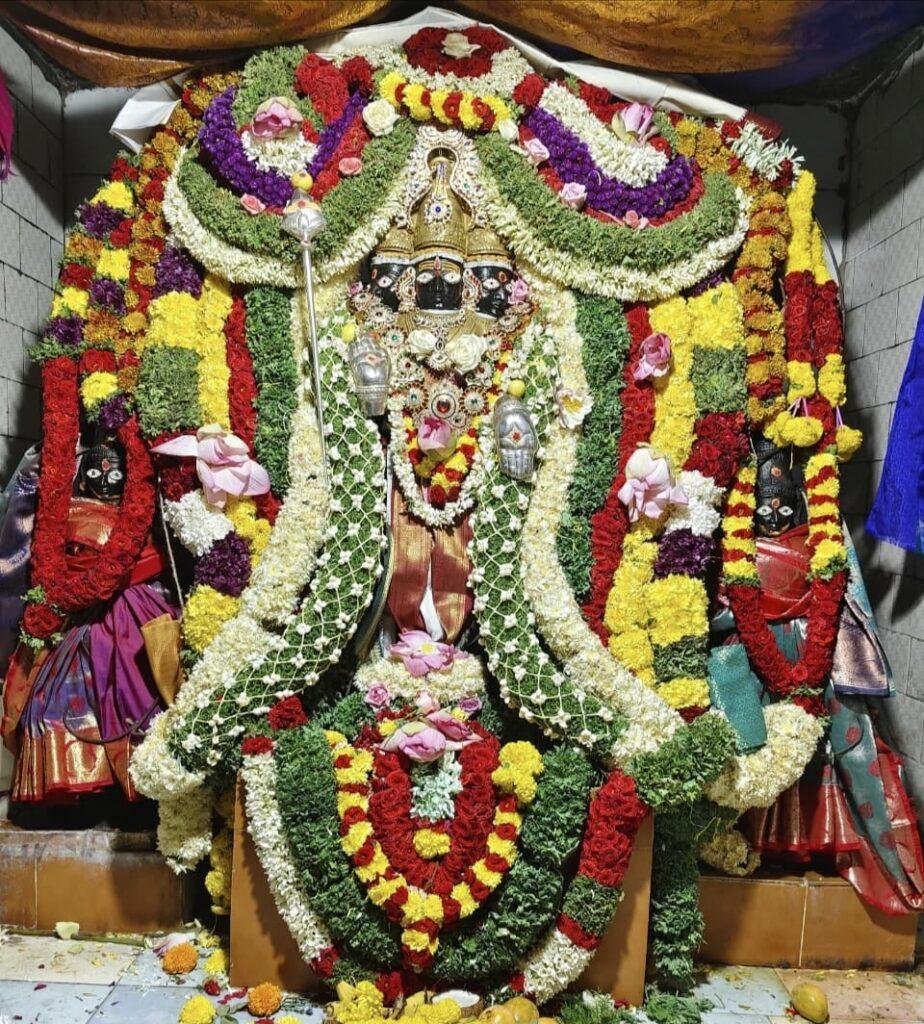 చౌడేపల్లిలో వైభవముగా ఆడికృతిక