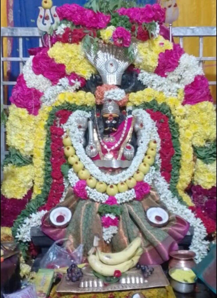 గ్రామ దేవత శ్రీ బంగారమ్మ ఆలయంలో ప్రత్యేక పూజలు