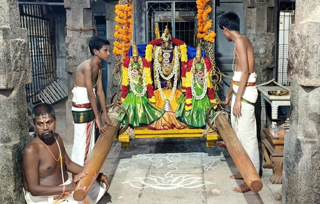 వేడుకగా శ్రీ వేదనారాయణ స్వామికి ఉయ్యాల సేవ