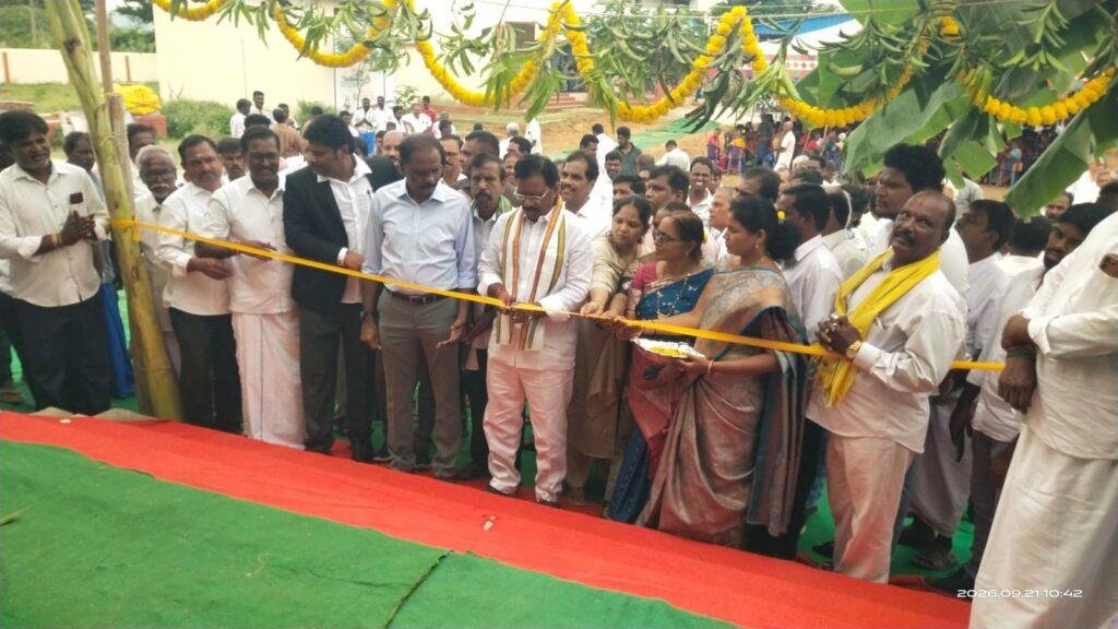 నారాయణవనంలో ఘనంగా సైన్స్ ల్యాబ్స్ ప్రారంభోత్సవం