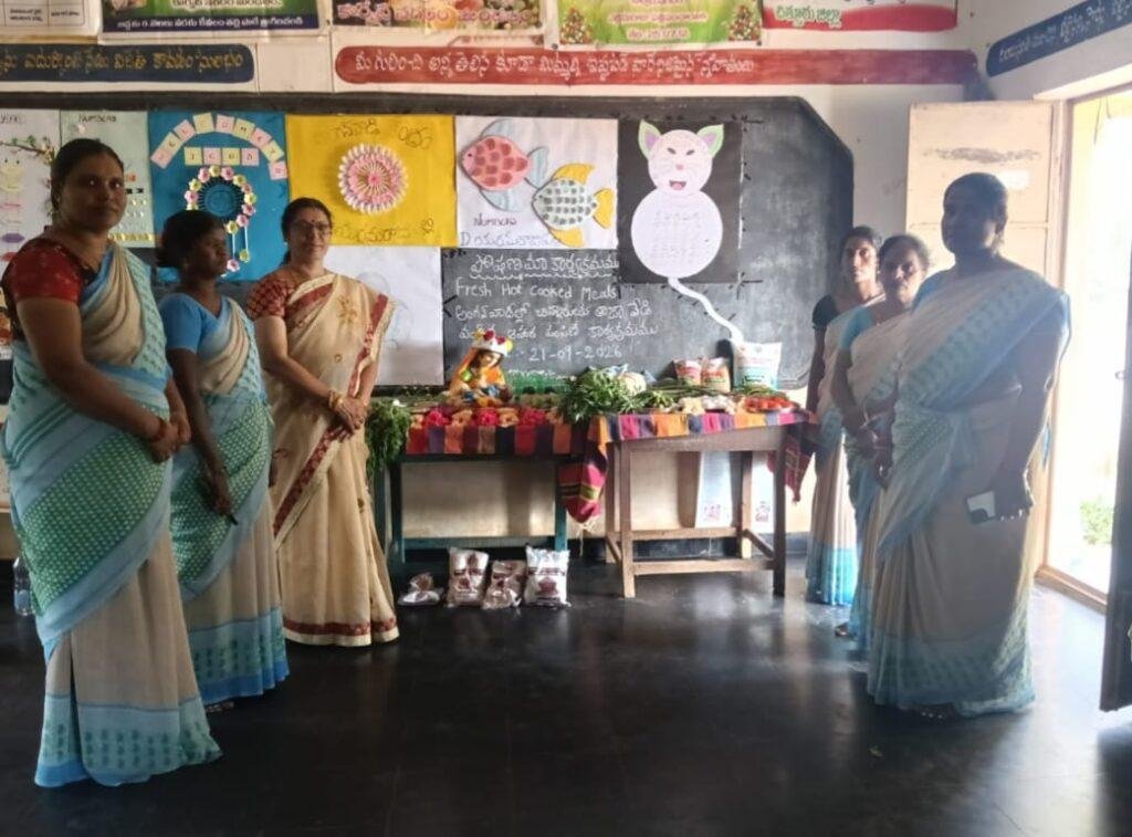 అంగన్వాడీల్లో చిన్నపిల్లలకు తాజా వేడి వండిన ఆహార పంపిణీ అందించాలి