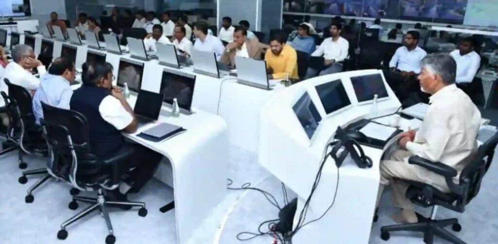 రాష్ట్రంలో భారీ వర్షాలపై ముఖ్యమంత్రి చంద్రబాబు సమీక్ష