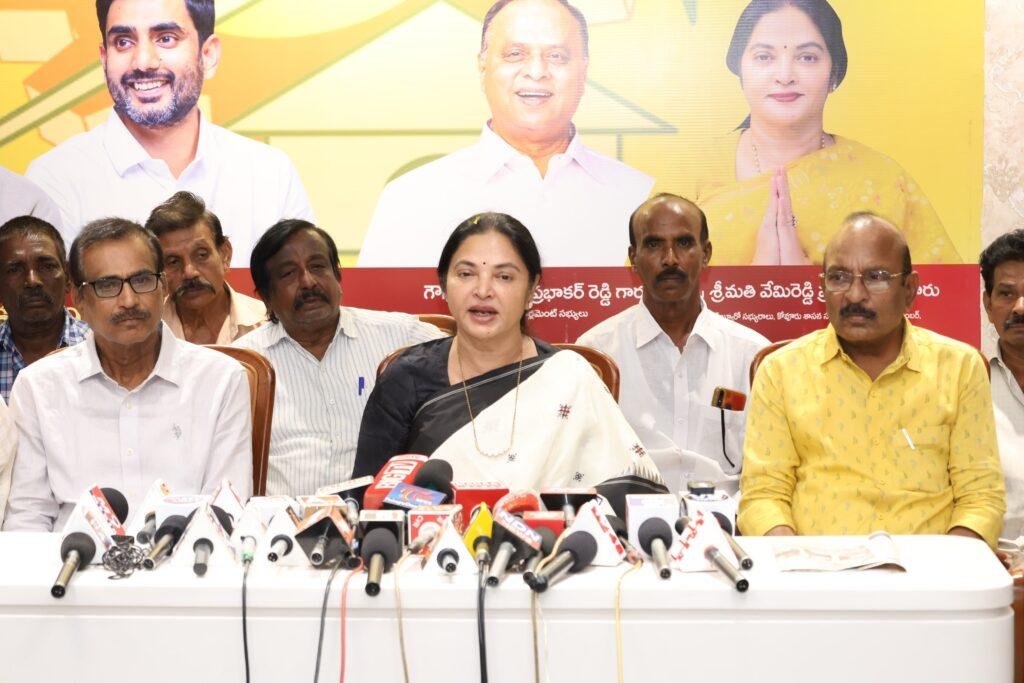 మాట నిలబెట్టుకున్నాం.. 11 ఏళ్ల షుగర్‌ ఫ్యాక్టరీ కార్మికుల కష్టాలకు కూటమి ప్రభుత్వంలో పరిష్కారం