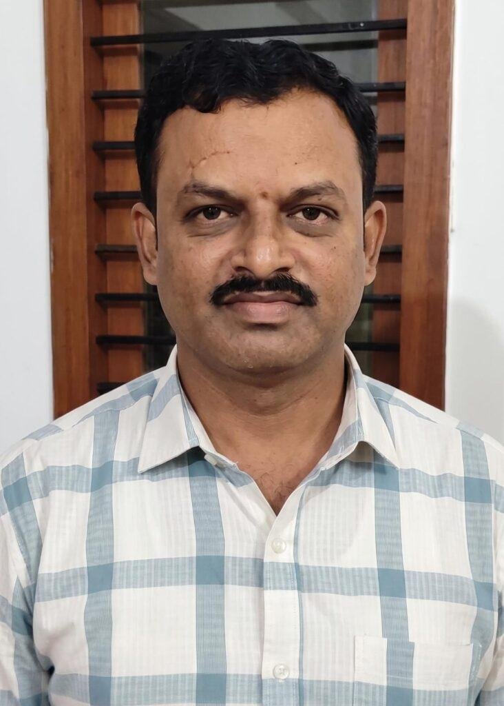 నూతన తాహసీల్దార్ గా రమేష్ రెడ్డి బాధ్యతలు స్వీకరణ