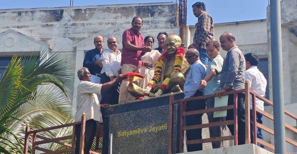 ద్రావిడ విశ్వవిద్యాలయంలో ఘనంగా మహాత్మా గాంధీ జయంతి