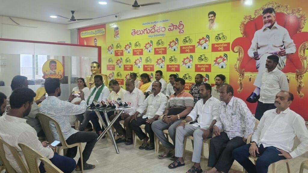 బీసీలకు 34 శాతం రిజర్వేషన్లకు కట్టుబడి ఉన్న తెలుగుదేశం