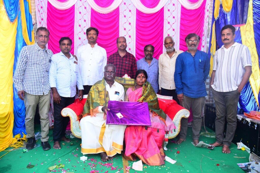 టీటీడీ వెంకట్రామయ్యను పలువురు సన్మానం