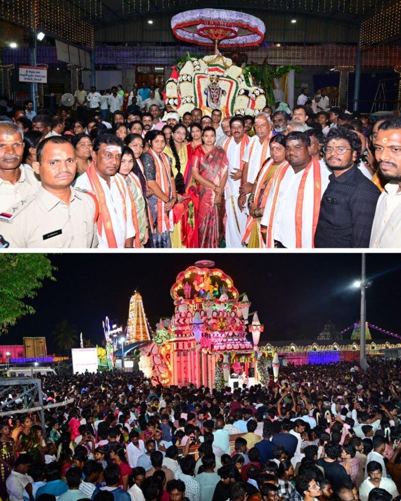 అత్యంత వైభవంగా కాణిపాకంలో పుష్ప పల్లకి సేవ
